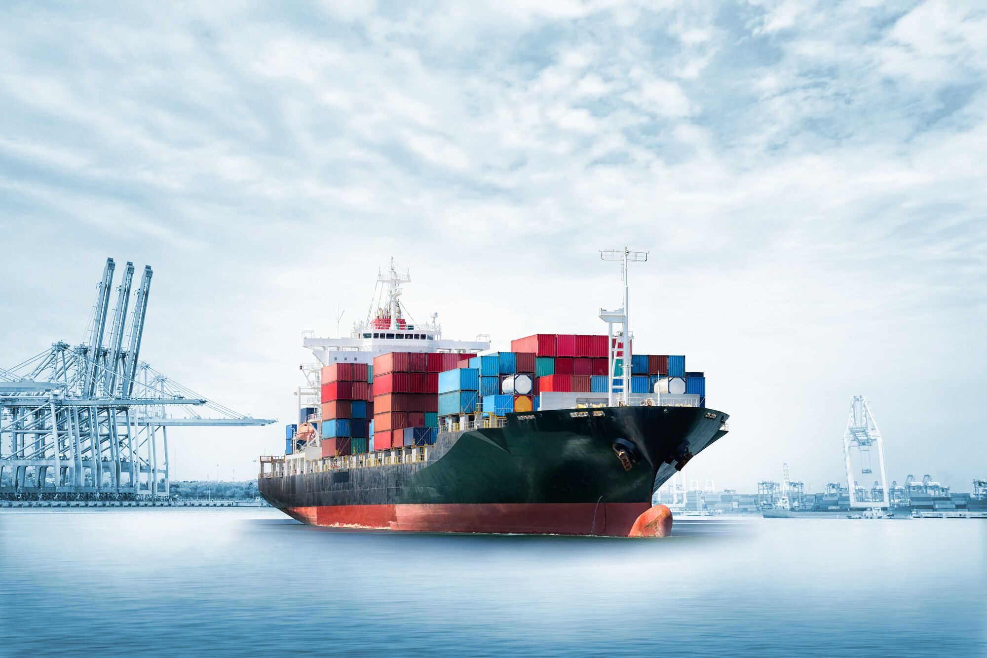 Containerschip-2-